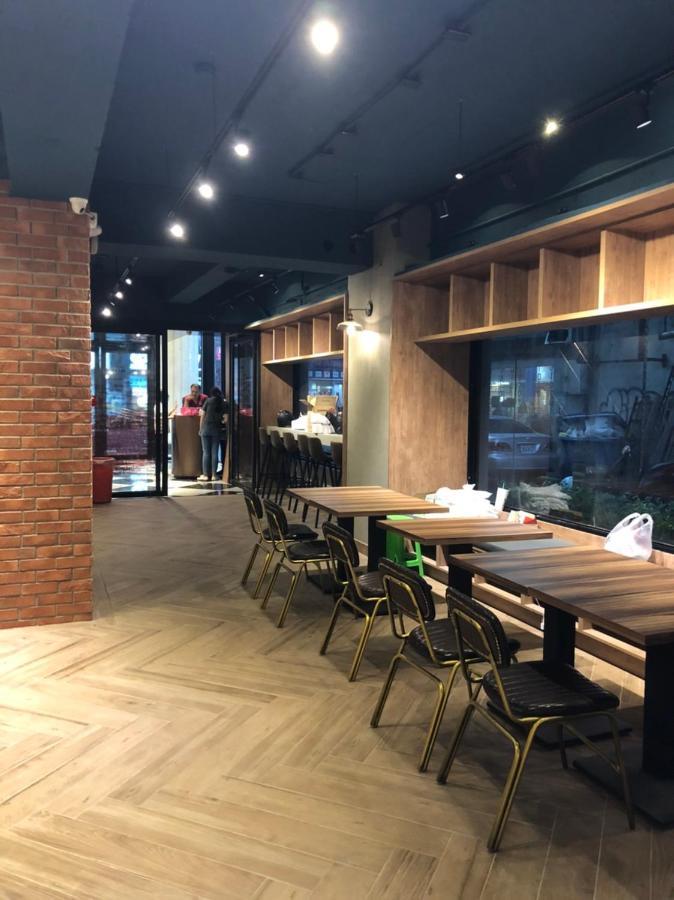 City Center Hotel Taichung Exterior photo